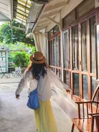 喺曼谷住進河畔古董別墅同家人一齊旅行嘅快樂