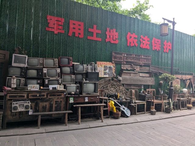 More than just Blue tears in Dujiangyan!