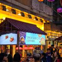 🔥香港必衝夜市！百元食勻全球美食，霓虹夜景勁Chok！