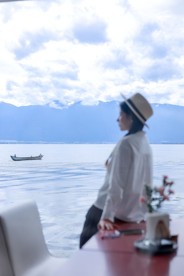 在洱海邊上班，是一種快樂