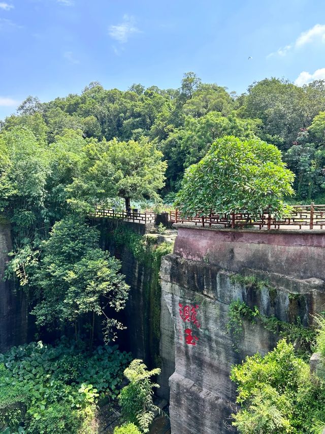 深圳出發1h直達！這座山頂佛寺是絕美療癒地