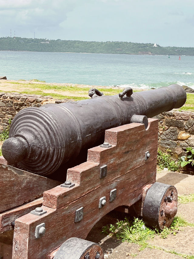 🏛️ Galle Maritime Museum: Where Chinese Porcelain Meets Ocean Legends! 🌊
