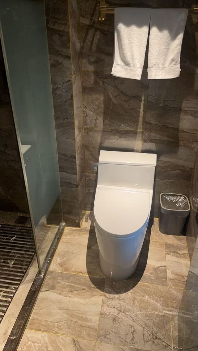 來渾源一定不能錯過的智能寶藏酒店離景區超近還好吃好逛，簡直完美～  這次發現的寶藏酒店就在渾源古城