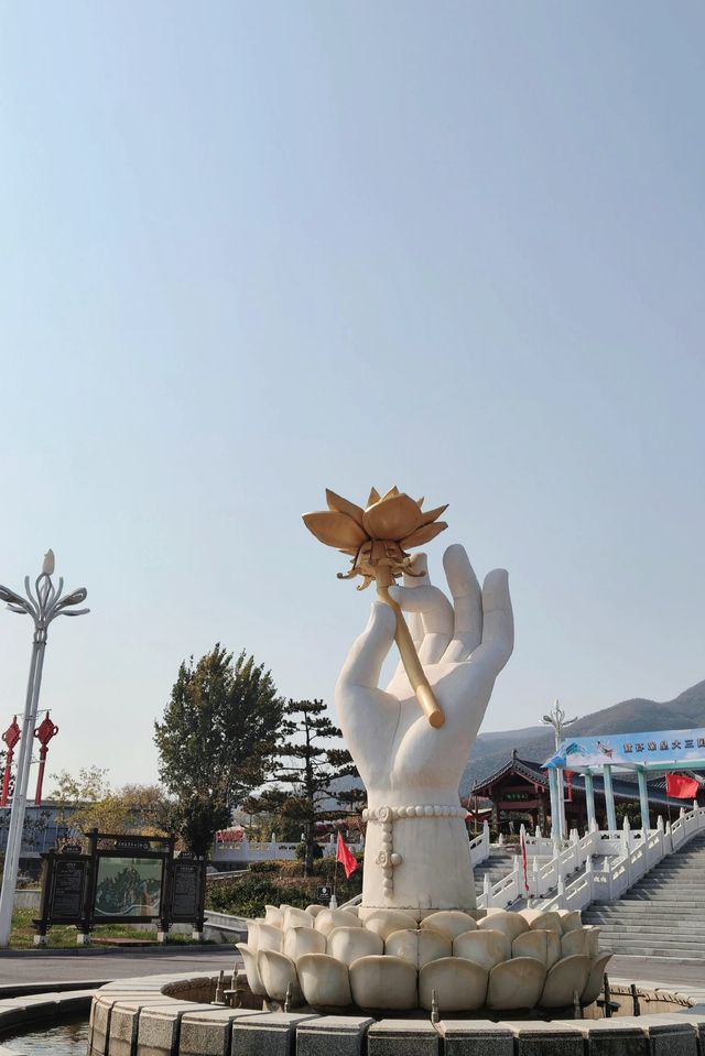 穿越千年，邂逅北齊皇家石窟的佛光禪影