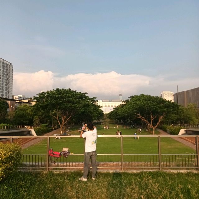 บรรยากาศดีๆ ที่ อุทยาน ๑๐๐ ปี จุฬาฯ 🌳🌷