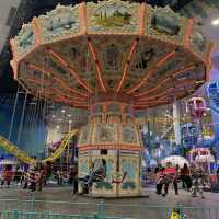 吃喝玩樂盡在West Edmonton Mall