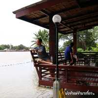บ้านริมน้ำ โฮมสเตย์ แอนด์ รีสอร์ท