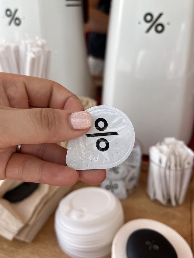 홍콩 스타 에비뉴 걸으면서 %커피 마시기☕️