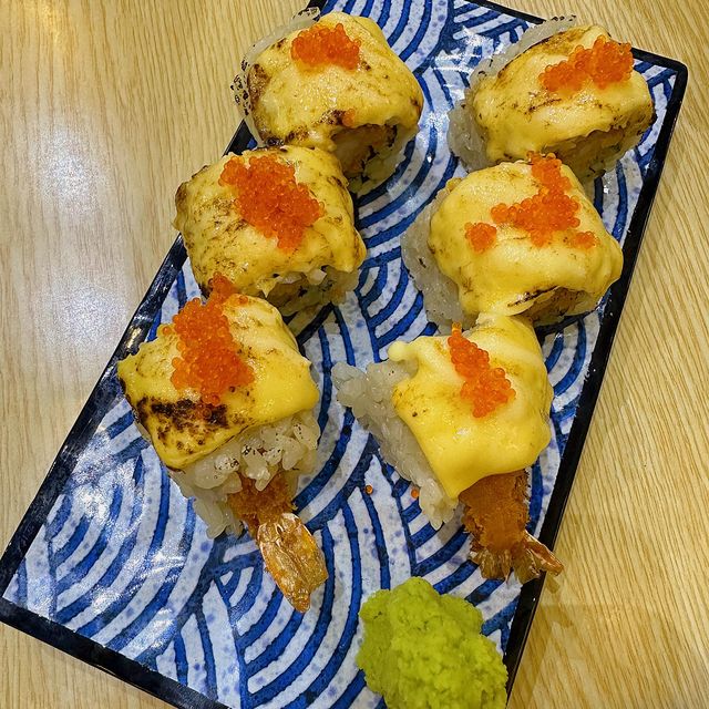 【屋邨內嘅抵食日式料理.芝士炸蝦卷🍣】 