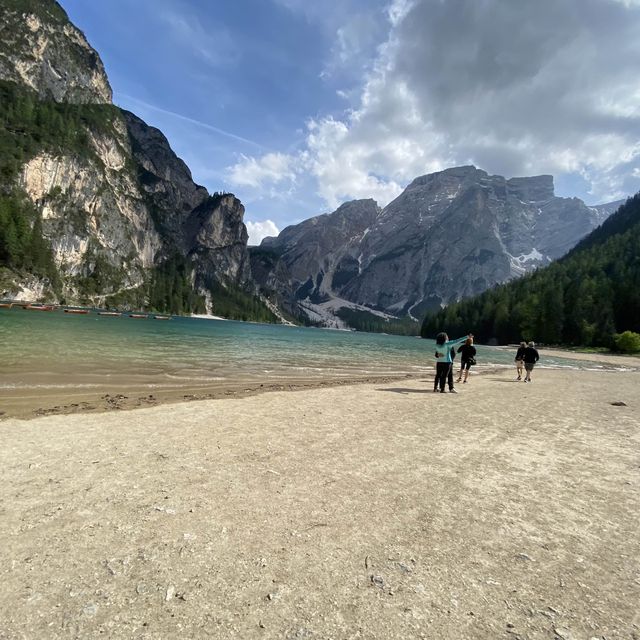 意大利🇮🇹 ｜ 隱藏在湖水中的迷離秋色 - LAGO DI BRAIES