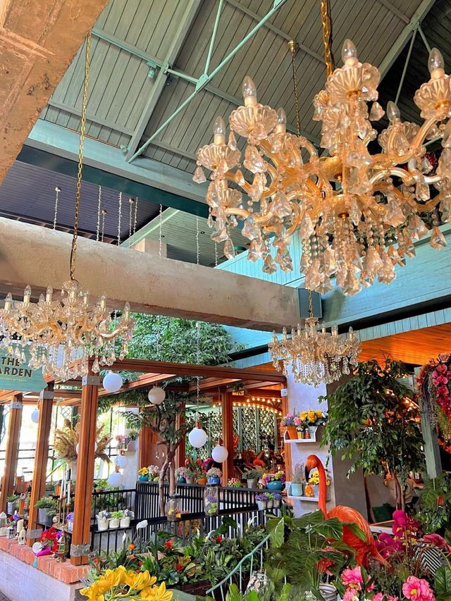 <Insta-Worthy> Must Visit Cafe In Jakarta⁉️🪴
