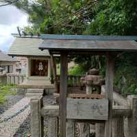 神前神社　境内社「亀崎お多賀社」
