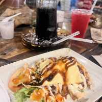 Warung Chabok is the nostalgic coffee addict.