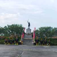 พระบรมราชานุสาวรีย์ สมเด็จพระนเรศวรมหาราช