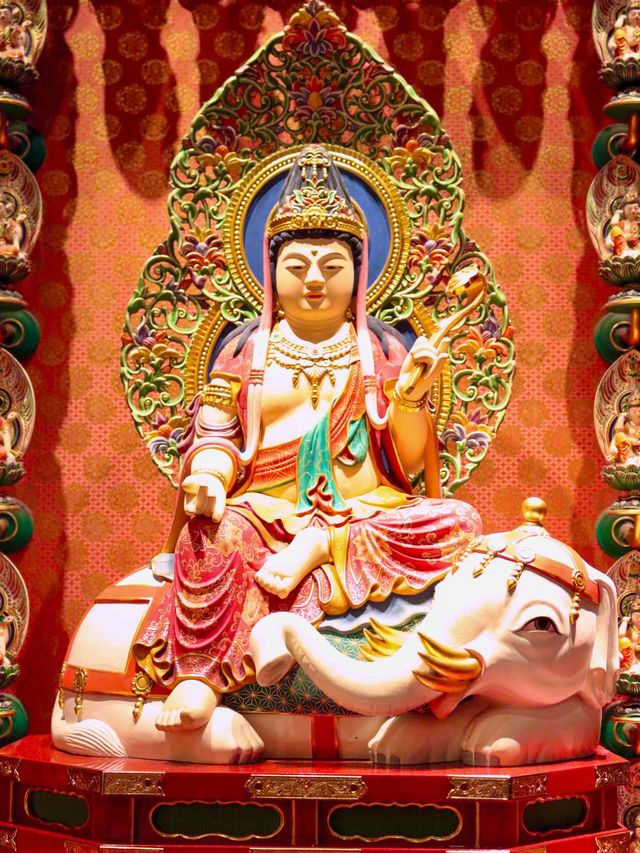 วัดพระเขี้ยวแก้ว Buddha Tooth Relic Temple