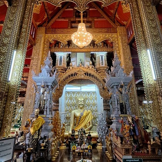 Wat San Pa Yang Luang, Lamphun Province.