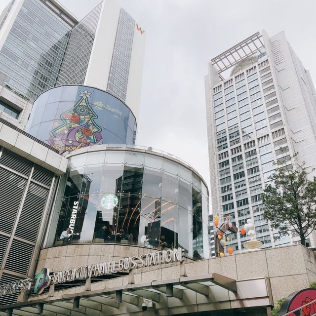 台北｜聖誕節快樂🎄 Uni-president Department Store Taipei 統一時代百貨 台北店