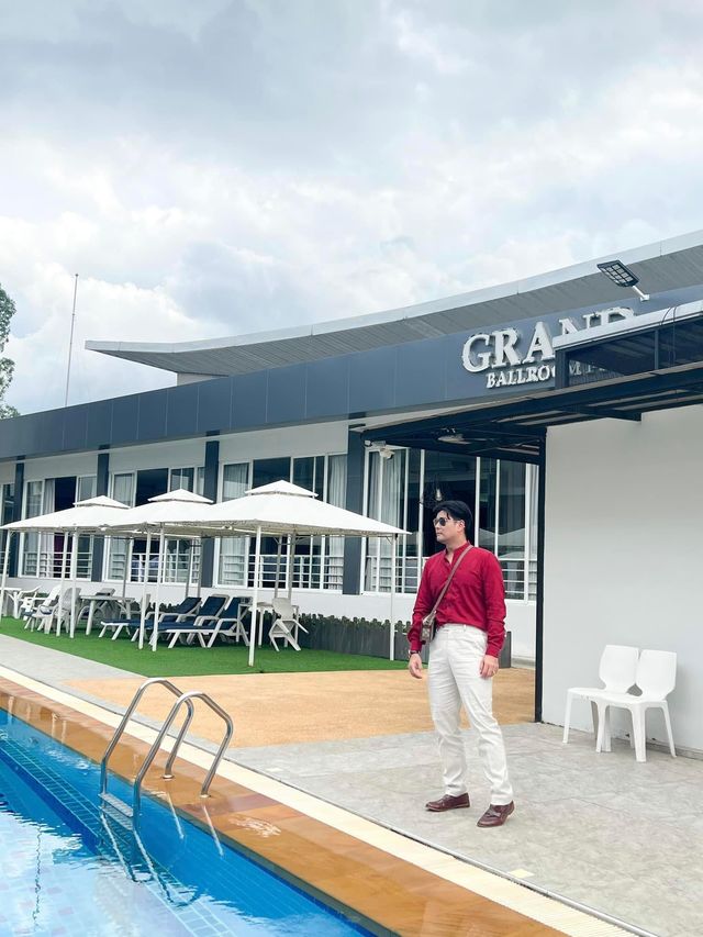 โรงแรมนิว แทรเวิล ลอด์จ (New Travel Lodge)