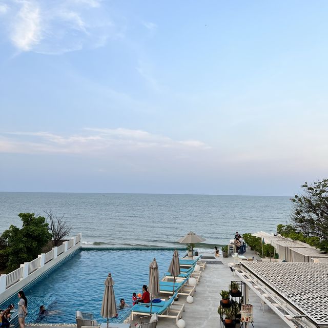 The Rock Huahin Hotel 🏢🏝️