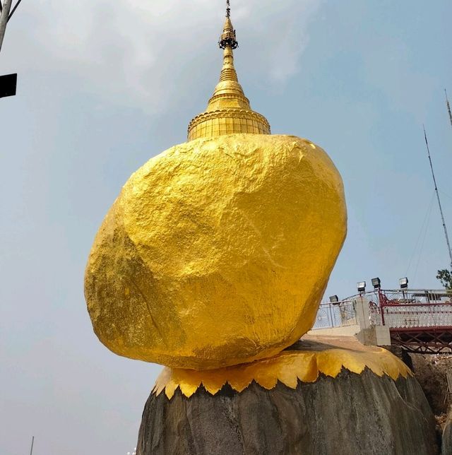 Golden Rock in Myanmar 