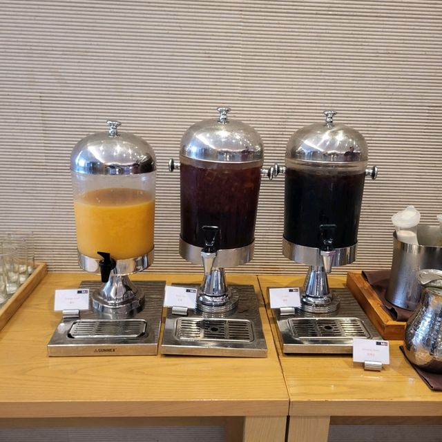 超級抵食的買一送一自助早午餐