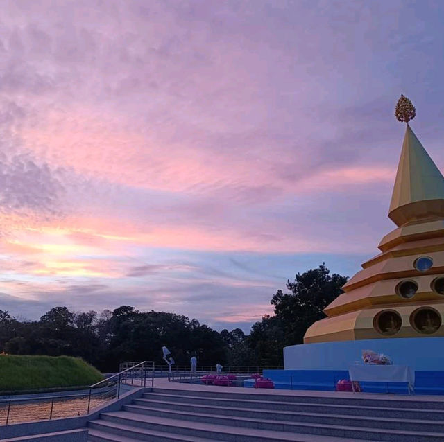 เกาะแก้วเจดีย์สวรรค์ เจดีย์พระบรมพุทธเจ้า 24 พระองค์