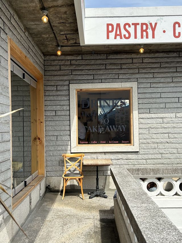 [부산] 외국감성 물씬인 전포 카페 “더빌리지샵“