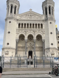 A must see landmark in Lyon 🇫🇷⛪️🔔