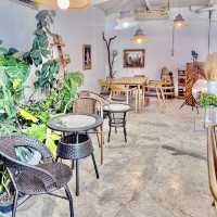 Prang View Café 