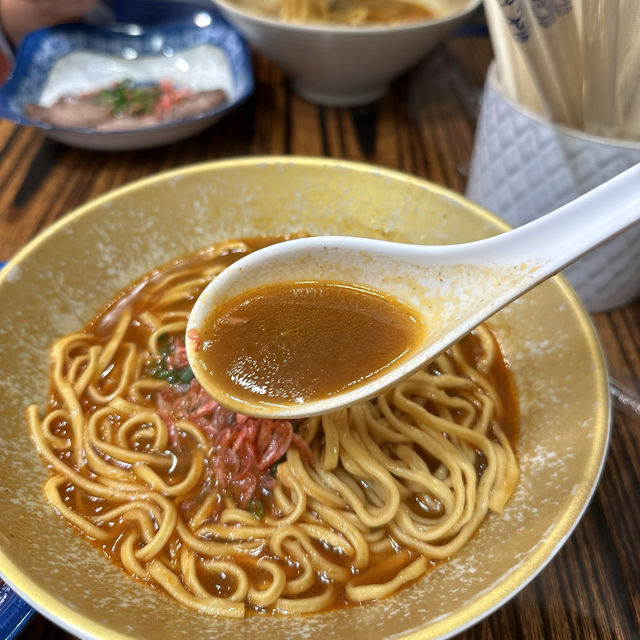 巷仔小店．尖沙咀港式伊麵店．只賣3款麵！