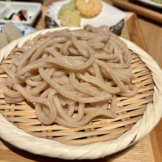 【大阪・心斎橋】ミシュランビブグルマンに掲載されたうどん店「青空blue 大丸心斎橋店」