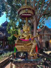 ขอพรความรัก การเงิน การเงิน ที่วัดโลกโมฬี เชียงใหม่