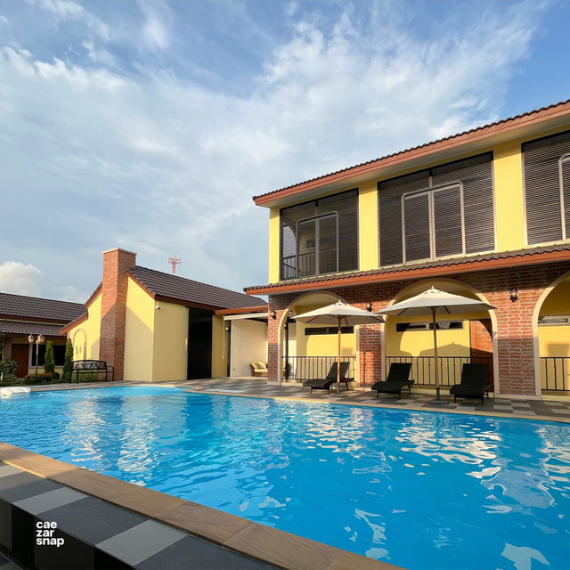 Cottage Pine Rayong Resort & Café 