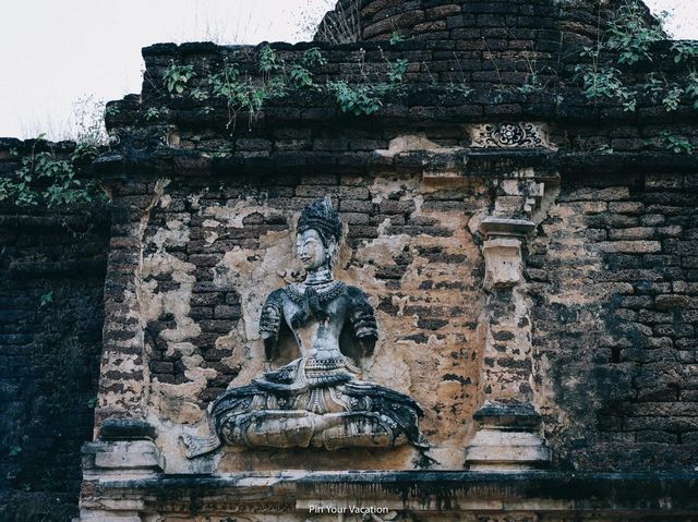 พระธาตุประจำปีมะเส็ง วัดเจ็ดยอด เชียงใหม่