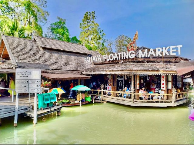 Pattaya Floating Market 