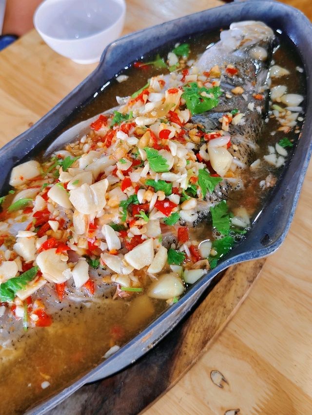 芭提雅丨點一桌海鮮吃到撐丨Je Nong Seafood