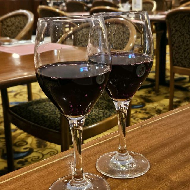 懷舊酒店的半價自助晚餐