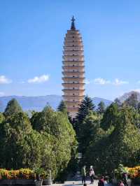 어마어마한 규모의 중국 3대불탑 중 하나인 숭성사삼탑