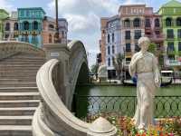 mega grand world hanoi....