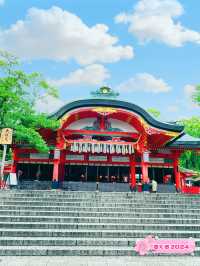 【京都府】朱色が鮮やかな稲荷神社の総本宮！