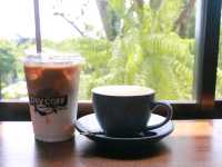 พามาชิมกาแฟตุรกี ที่ ZHIV COFF