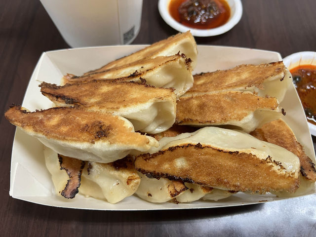 天母 阿堂鍋貼水餃 在地美食