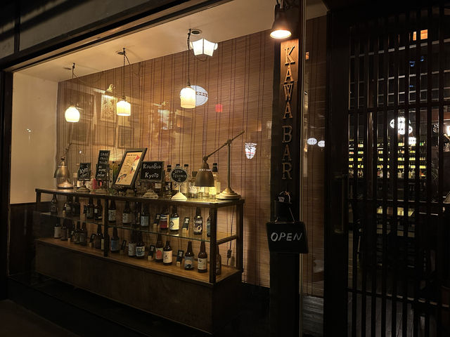 京都・鴨川。カジュアルに川床体験『Kawa Cafe Kyoto』