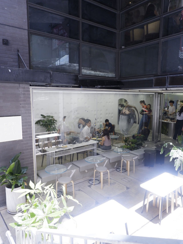 中環Cafe，蘋果多士挺有創意但稍貴
