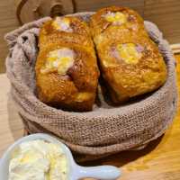 FLUFFY and SWEET goodness - Korea's famous in Bangkok