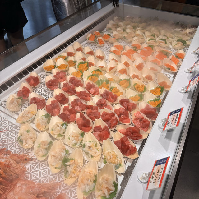 沖繩📍糸滿魚市場