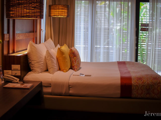 รีวิว The Rock Hua Hin ห้อง Jacuzzi Pool Villa 