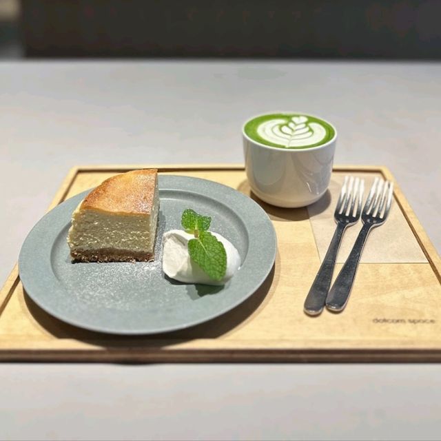 Aesthetic Cafe