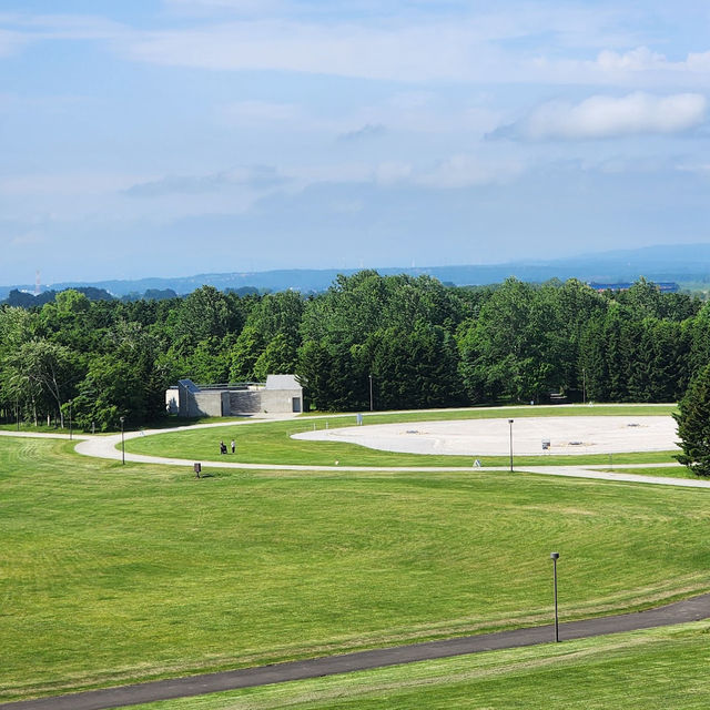 A Sculpted Paradise for Art and Nature Lovers