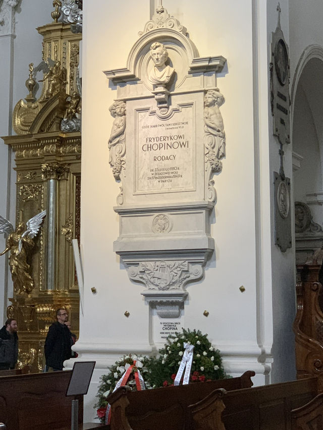 Heart of History: Uncover Chopin, Papal Legacy, and Baroque Beauty at Warsaw’s Holy Cross Church